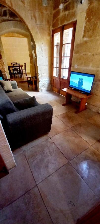 Santa LuċijaTa Lucia Farmhouse With Private Pool And Bbq别墅 外观 照片